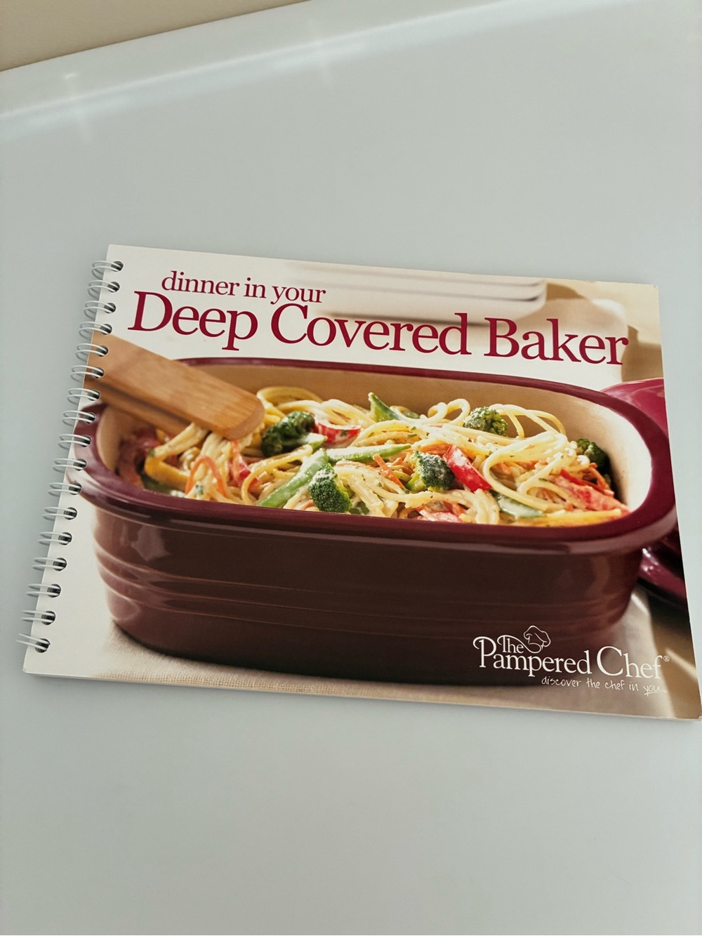 Pampered Chef Deep Covered Baker Cookbook with Burgundy Baker Image NWOT!